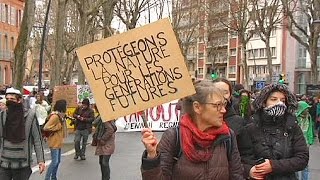 احتجاجات ب"نانت" و "تولوز"