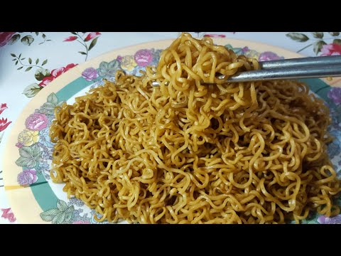 Stir Fried Instant Noodles ( 炒方便面) Stir Fried Instant Noodles ( 炒方便面)