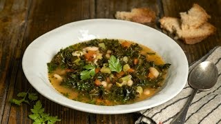 Sopa de Kale y Legumbres - Recetas Nestlé Cocina