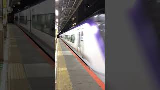 【E353】特急あずさ84号新宿行　三鷹駅通過　2022/10/30 19:45 Limited Express Azusa