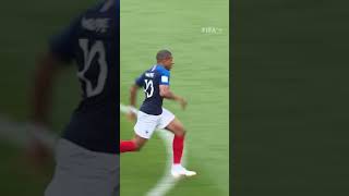 Kylian Mbappe Sings To His Own Song🇫🇷
