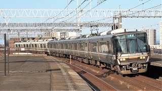 JR西日本 223系6000番台 P02編成 B普通 近江舞子行 223系6000番台 R03編成+221系 K21編成 B普通 京都行 223系2000番台+225系0番台 B新快速 敦賀行大津京駅