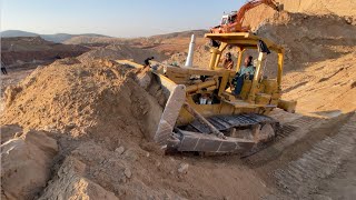 Komatsu D85A-18 Dozer Full In Action