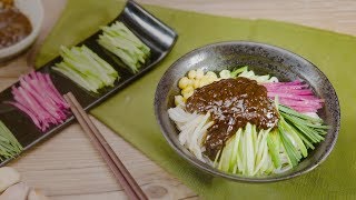 【magic food】自制老北京炸酱面，面码随你放