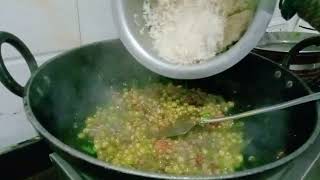 rice recipe l मटर चावल रात के बचा हुआ चावल मटर फ्राई बनाए हैं l