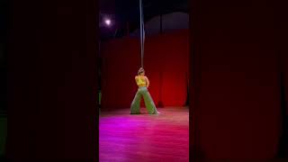 Ruby Gleber, Aerial Straps Performance