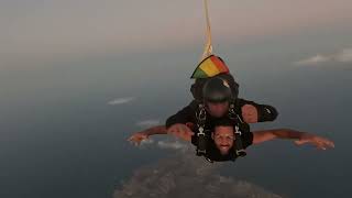 Lancio in tandem col paracadute a Siracusa con @Skydivesicilia