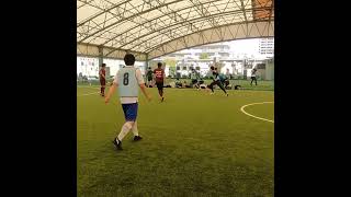 強烈シュート ポストに助けられる#shorts #futsal #フットサル #結果論 #初心者 #サッカー #futbol #soccer