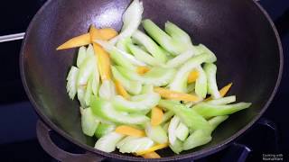 Fried celery [vegan] - about 3 min cooking time - fast, easy, healthy and delicious