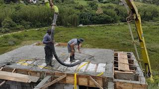 bomba lança concreto usinado - caminhão lança