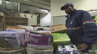 US Postal Service prepares for holiday shipping rush