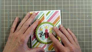 Interlocking Circles Gatefold Card