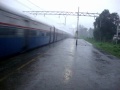 indian railways..wdp4 hauled koyna express blasts through neral in very heavy rains