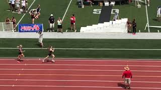 Watch Seaholm’s Audrey DaDamio capture victories in the 800 and 3200