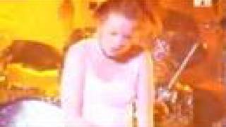 Garbage "Push It" Paris 1999