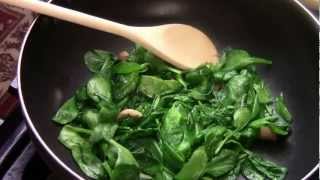 HOW TO MAKE ROASTED GARLIC SAUTEED SPINACH AND PARSLEY