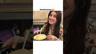 Iqra ne noodles banaye 😂| Sistrology