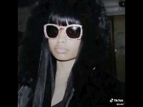 Nicki Minaj Itty Bitty Piggy Edit - YouTube