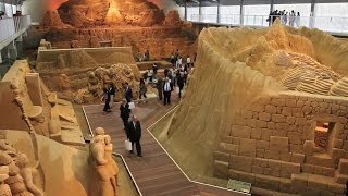 鳥取市の「砂の美術館」、南米をテーマに展示