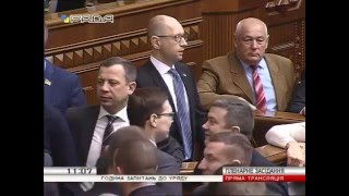 Бійка у Верховній Раді   Барна, Яценюк The fight in the Verkhovna Rada Yatsenyuk   11 12 15