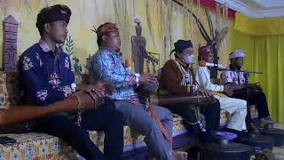 Ritual Balian Manipas Pinggan Sahur Part 1