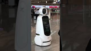 Queen of Africa Meets Airstar The Robot At Incheon Airport