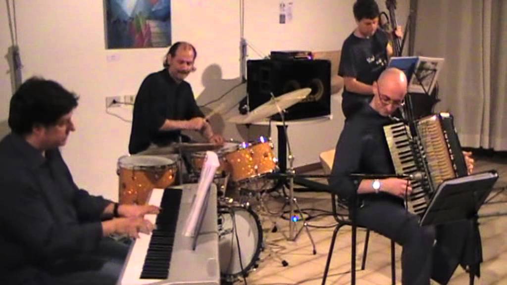 Astor Piazzolla Libertango Alma Tango Jazz Quartet - YouTube