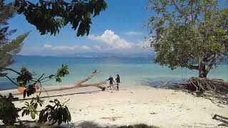 Discovering the Beauty of Mamutik Island's Beaches in Malaysia