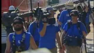 The Extreme Makeover crew completes the Boys Hope Girls Hope home.flv