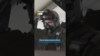 Next-gen Ukrainian fighter pilots try out F-16