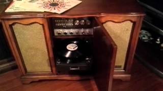 1959 Zenith SFD2650 console