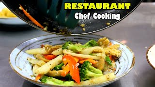 রেস্টুরেন্ট শেফের রান্না - Sauteed vegetable | Recipe in restaurant kitchen | Restaurant recipe