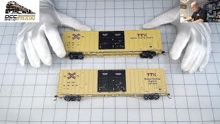 HO Scale Walthers vs Athearn 60' High Cube Plate F Boxcar