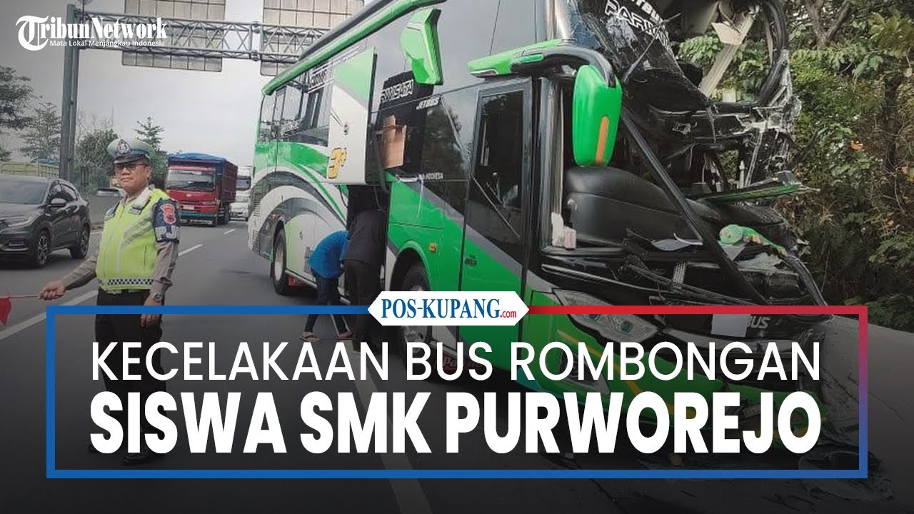 Perjalanan Studi Banding Ke Demak, Bus Rombongan Siswa SMK Purworejo ...