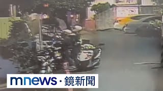 當警面前丟毒滅證　毒犯拒捕襲警狼狽落網｜#鏡新聞