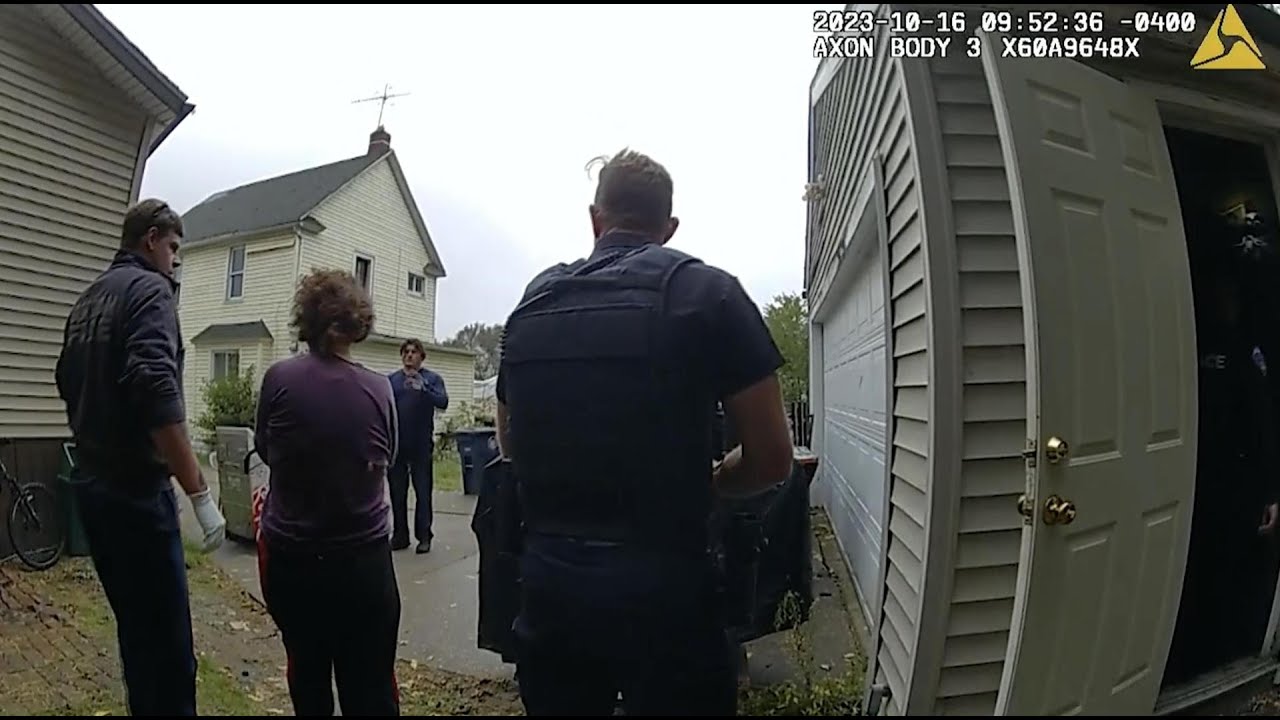 Video Shows Akron Police Rescue Abducted Woman - YouTube