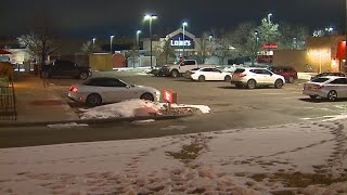 2 carjacked in Lakewood parking lot, mother says
