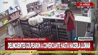 Delincuentes golpean a comerciante hasta hacerla llorar