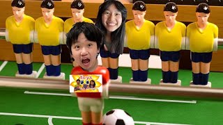 How to play Foosball?What’s the difference between Football and Soccer?桌上足球怎麼玩？英式和美式足球有什麼不同Catherine