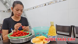 Nấu nước trái cây sơ ri giải khát mùa nóng