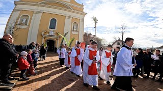 VIRÁGVASÁRNAPI SZERTARTÁS A KISKUNMAJSAI ÉS A KÍGYÓSI RÓMAI KATOLIKUS TEMPLOMBAN