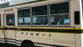 伊豆箱根バスリバイバルカラー　旧西武バス車両