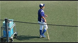 外野ノックでトスに失敗し崩れ落ちる工藤隆人コーチ