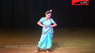 'Surpanakha' - Guru Kumkum Mohanty - Odissi Dance