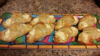 Quesitos (Cheese Turnover)