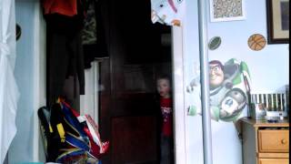 Epic Fail - Saran Wrap Door Prank