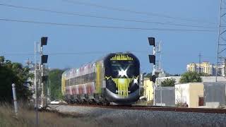 76 MPH on the  FEC Mainline - Brightline - BLF602 - Bright Pink.