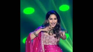 Chamma Chamma Madhuri Dixit dance #shorts #trending #youtubeshorts