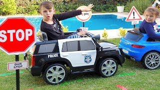ALİ TRAFİKTE ADRİANA'YI YAKALADI Kids Ride on Power wheels Toy Cars
