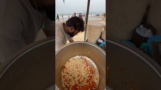 Rk beach hardworking anna selling bhel puri at 20/- || Indian street food|| #yt #shorts #shortvideo